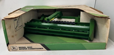Vintage 1/16 Ertl John Deere Model 1600 Mower Conditioner In Original Box 1991 - Image 1 of 4