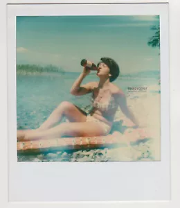 Bastante Atractivo Mujer Joven Playa Bikini Naturaleza Mujer Tetona Polaroid® Foto - Imagen 1 de 7