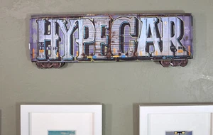 Train Graffiti Serie, Sandy Sanders, "Hypecar" (kleine Version) 19" x 7" x 1" - Bild 1 von 3