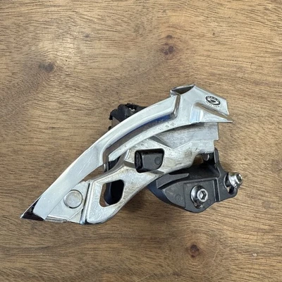 Desviador delantero Shimano FD-M660 Deore SLX montaje directo triple tracción superior Foto 1 de 4