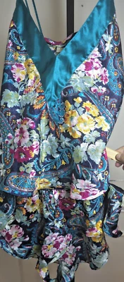 VTG Victoria Secret Women's M Gold label Floral Green Satin Camisole Shorts Set - Image 1 of 4