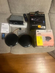 Pyle Bluetooth CD/MP3 Receiver with 2 400W Peak Power Speakers - Picture 1 of 3
