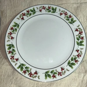 Royal Norfolk Christmas Holly Red Berry 10" Dinner Plate 1 Replacement - Picture 1 of 6