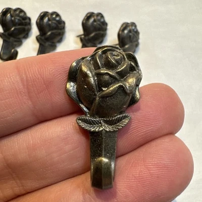 LOTE DE 15 ganchos decorativos vintage de metal latón para colgar la pared con pin rosa Foto 1 de 4