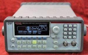 KEITHLEY 3390 50 MHz Arbitrary Waveform Generator Nice - Bild 1 von 14