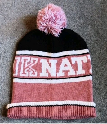 Victorias Secret Pink Nation 针织无檐帽,冬季,秋季,Pom Pom 女式 — 第 1/4 张图片