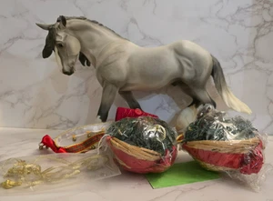 Breyer (#700107) WINTERSONG 2007 Christmas Holiday Dapple Gray Horse - Picture 1 of 9