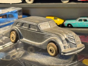 Vtg UNMARKED Slush Cast Car Streamlined Deco Sedan Barclay Manoil Tommy Toy WOW! - Picture 1 of 14