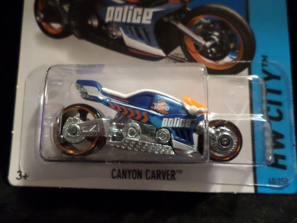 HW HOT WHEELS 2015 HW CITY #48/250 CANYON CARVER POLICE MOTORCYCLE HOTWHEELS WHT - Image 1 of 1