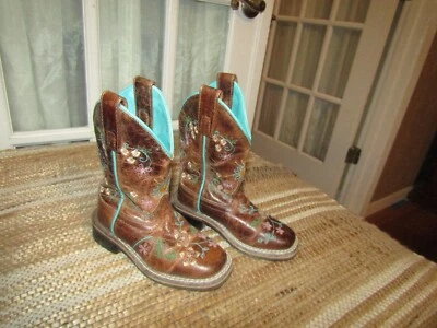 Smoky Mountain Girl's Western Floral Embroidered Leather Boots Lil Kids size 8.5 - Image 1 of 4