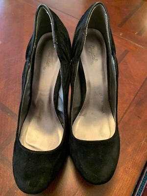 Qupid Women Faux Suede Toe Platform Pump Stiletto Black Size 8.5 - Image 1 of 4