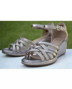 Clarks Un Plaza Vibe Gold Leather Metallic Wedge Sandal Uk 4 D / 37 - Picture 1 of 4