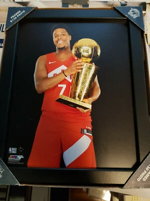TROFEO KYLE LOWRY RAPTORS ENMARCADO 8 X 10 FOTO ARCHIVO CAMPEONES LICENCIADOS DE LA NBA Foto 1 de 2