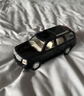 Welly Die Cast 2002 Cadillac Escalade 1:24 Scale Black Opening Doors & Hatch