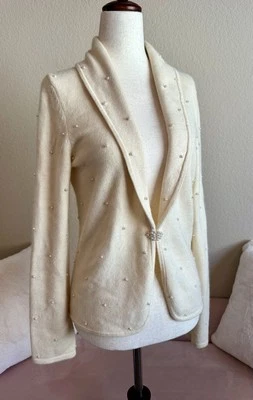 Jones New York Cream Wool Angora Pearl Accent Cardigan Sweater Women’s Small - Image 1 of 4