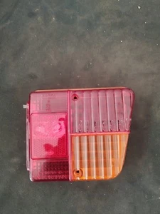 PILOTO TRASERO DERECHO CITROEN 2CV REF 08761D - Imagen 1 de 2