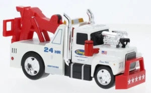 Muscle Machines 1/64 Work Rigs #04 Mack R685ST Heavy Duty Tow Truck Red/White - Picture 1 of 2