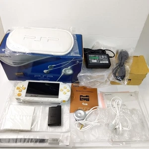 Sony Psp1000 Ceramic White Gigapack Game Console Set - Picture 1 of 10