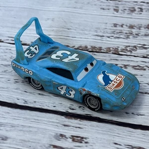 Disney Pixar Cars Damaged King Strip Weathers Piston Cup 1:55 Crashed China - Bild 1 von 7