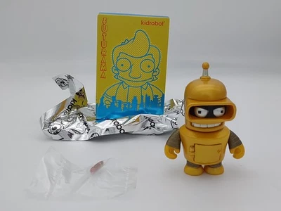 Kidrobot Futurama Universe X Golden Bender 3 英寸乙烯基人偶 Gold Chase Universe B — 第 1/4 张图片