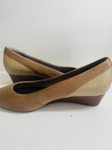 Women’s Rockport Leather Flat Comfort Fit Lined shoes Low Heel Size 9 VGC - Picture 1 of 10