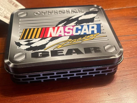 Official NASCAR GEAR Genuine Leather Wallet & Tin-New with Tags-Fast Shipping Cover