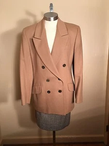 Women's JH Collectibles Two Piece Beige Blazer and Tweed Skirt Size 6 - Picture 1 of 4