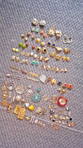 lot de bijoux fantaisie ancien et vintage - Imagen 1 de 18