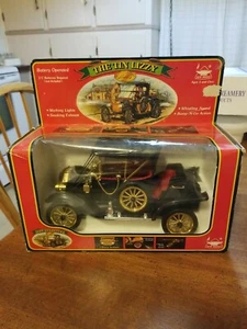 New Bright 1914 Model T "The Tin Lizzy" No 438 Battery Operated in Original Box - Picture 1 of 8