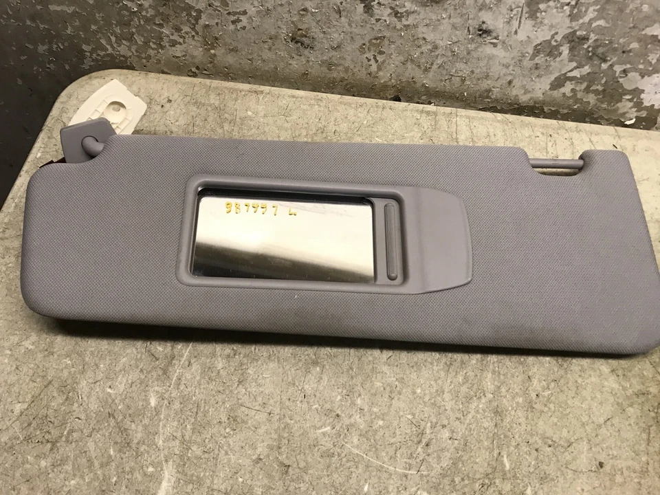 10 11 12 13 14 15 16 17 BMW 535i 550i GT Parasol Izquierdo Conductor Parasol Gris  Foto 1 de 2