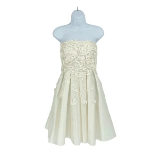 Calvin Klein Ivory Wedding Cocktail Strapless Dress Size 2 Petal Appliqué - Imagen 1 de 9