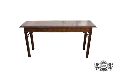 Mesa consola estilo Chippendale chino caoba tallada/incrustada Councill de colección Foto 1 de 4