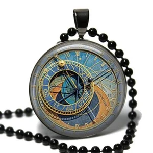 Prag Astronomische Uhr Glas Top Anhänger Halskette Handarbeit Geschenk - Bild 1 von 2