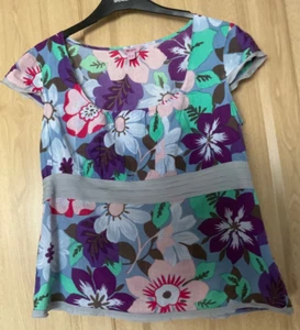MONSOON Purple Pink White Flowers on Blue Cotton Top Sz 16 Fitted Style SilkTrim - Picture 1 of 10