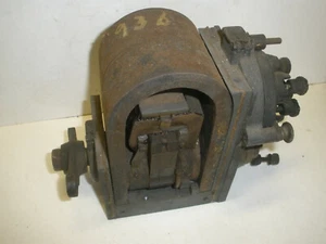 Vintage 4 Cylinder Magneto, for parts or repair - Picture 1 of 4