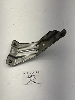 Soporte guardabarros delantero izquierdo Volkswagen Jetta Sportwagen 2010-2014 OEM Foto 1 de 4