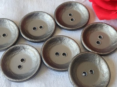 Lotto 7 Enormi Bottoni Vintage Grigio Argento 4 Cm Cappotto Ref 504 - Immagine 1 di 4