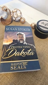 Protecting Dakota (Sleeper SEALs) - Paperback By Stoker, Susan - VERY GOOD - Picture 1 of 6