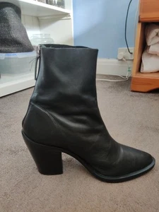 Topshop Black Real Leather Heeled Boots Size UK 7 EU 40 Almond Toe - Picture 1 of 5