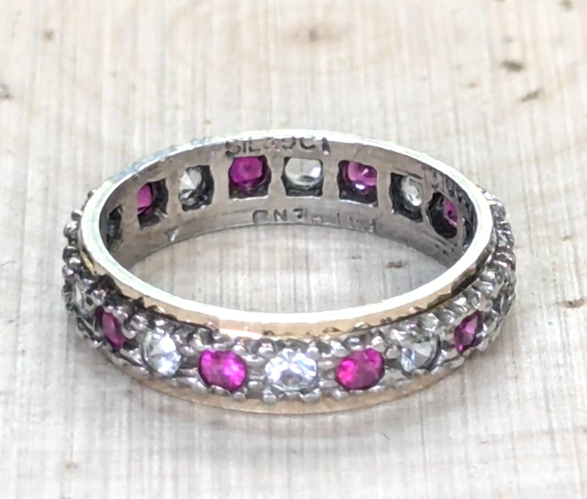 Anillo Oro Amarillo 9ct Piedras Rubí y Espinela Anillo Sello Talla J 1/2 Foto 1 de 4