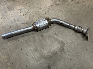 Volkswagen Jetta, Beetle, Golf Catalytic Converter #1J0-254-507-6X - Picture 1 of 4
