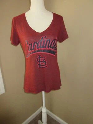 Camisa de algodón 5th & Ocean St. Louis Cardinal cuello en V para mujer mediana Foto 1 de 4