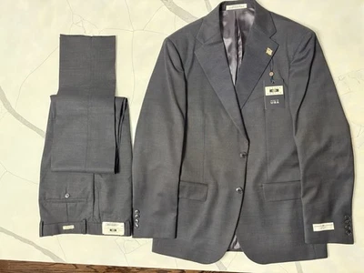 Made in USA  50L / 44W  Suit - Joseph Abboud, Italian Luxury Wool - Charcoal - Image 1 of 4
