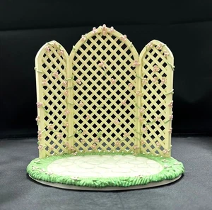 Precious Moments Bridal Trellis Cake Topper- #831484 No Box - Picture 1 of 2