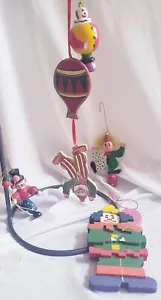 Colección De Colección 5 Adornos Núcleo Payaso Hobo Carnaval Circo Madera Pintado a Mano - Imagen 1 de 6