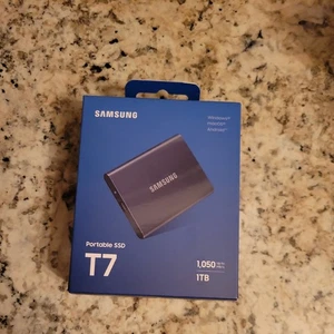 Samsung T7 1TB USB 3.2 Gen 2 External Solid State Drive BRAND NEW,SEALED - Picture 1 of 4