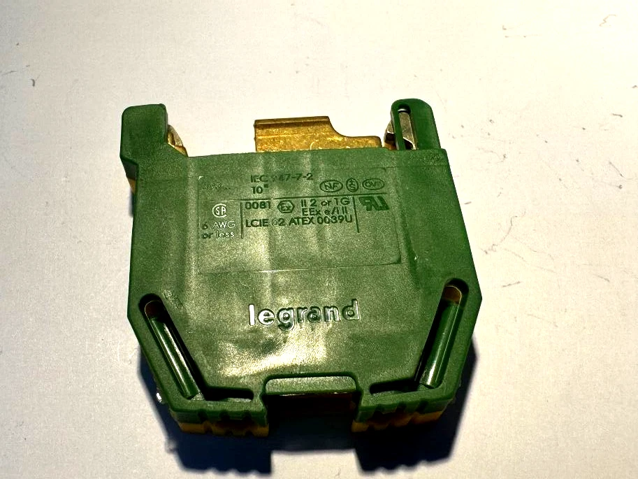 Legrand Earth Terminal Din Rail 10mm 6AWG Max - Image 1 of 1