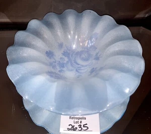 Tazón de plato con borde con volantes de vidrio azul patrón rosa - Imagen 1 de 4