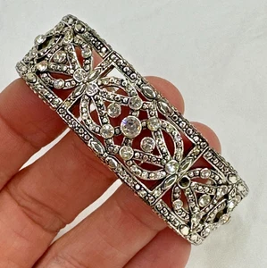 Monet Crystal Cuff Bracelet Dressy Silver Tone Rhinestones Flexible Vintage - Picture 1 of 15