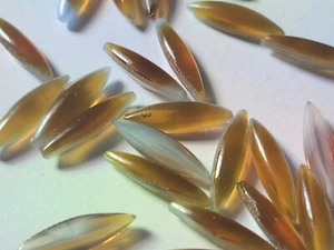 36 Vintage Rhinestones Bronze Brown Glass Navette 15x4mm Dome top PB B4-5 - Picture 1 of 7